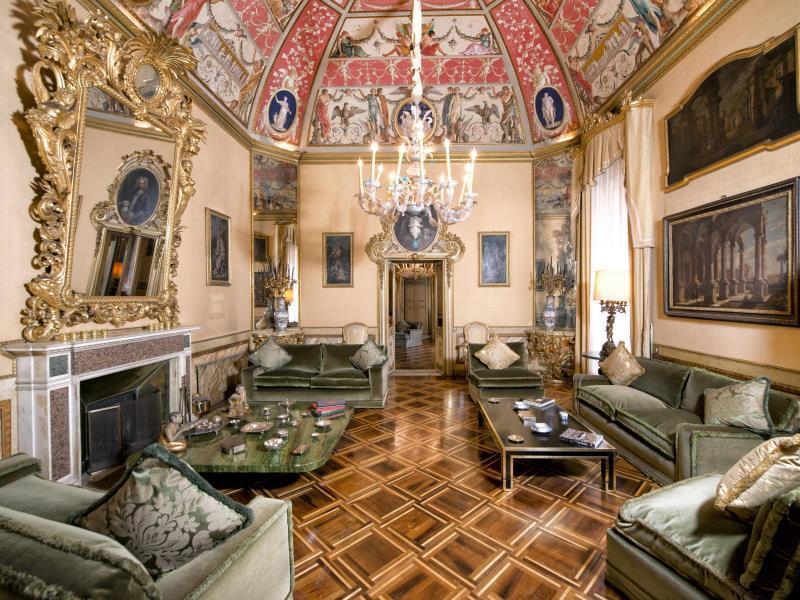 Residenza Ruspoli Bonaparte Рим Экстерьер фото
