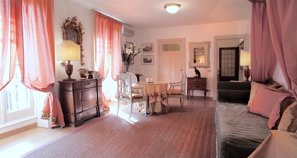 Residenza Ruspoli Bonaparte Рим Экстерьер фото